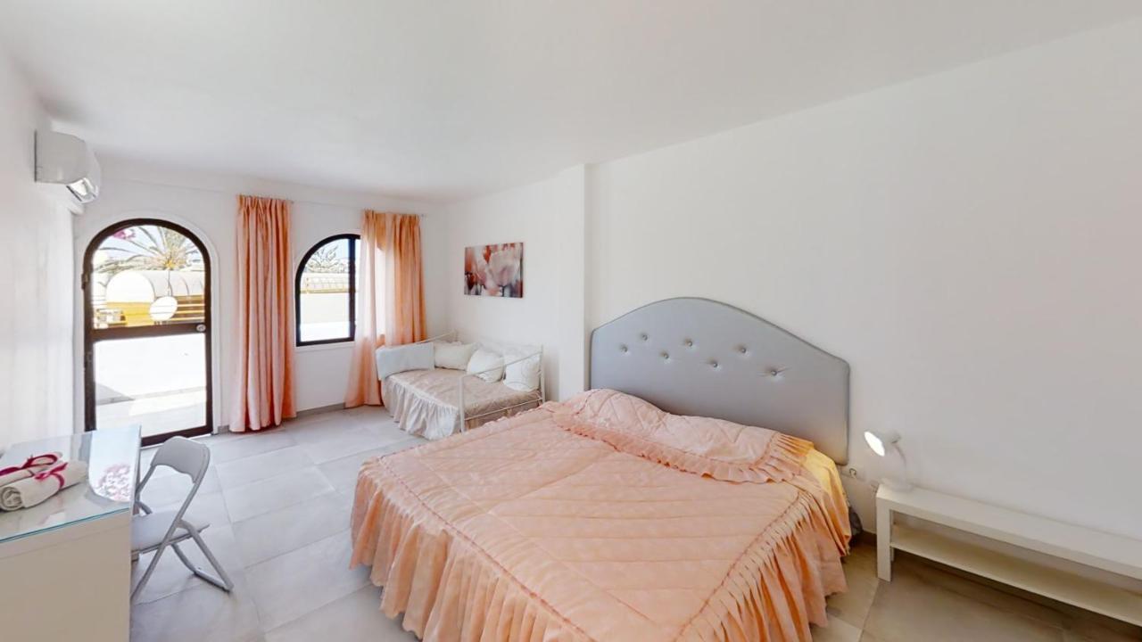 Vv Las Buganvillas Maspalomas - Cocina Y Habitaciones Con Banos Privados Exterior foto