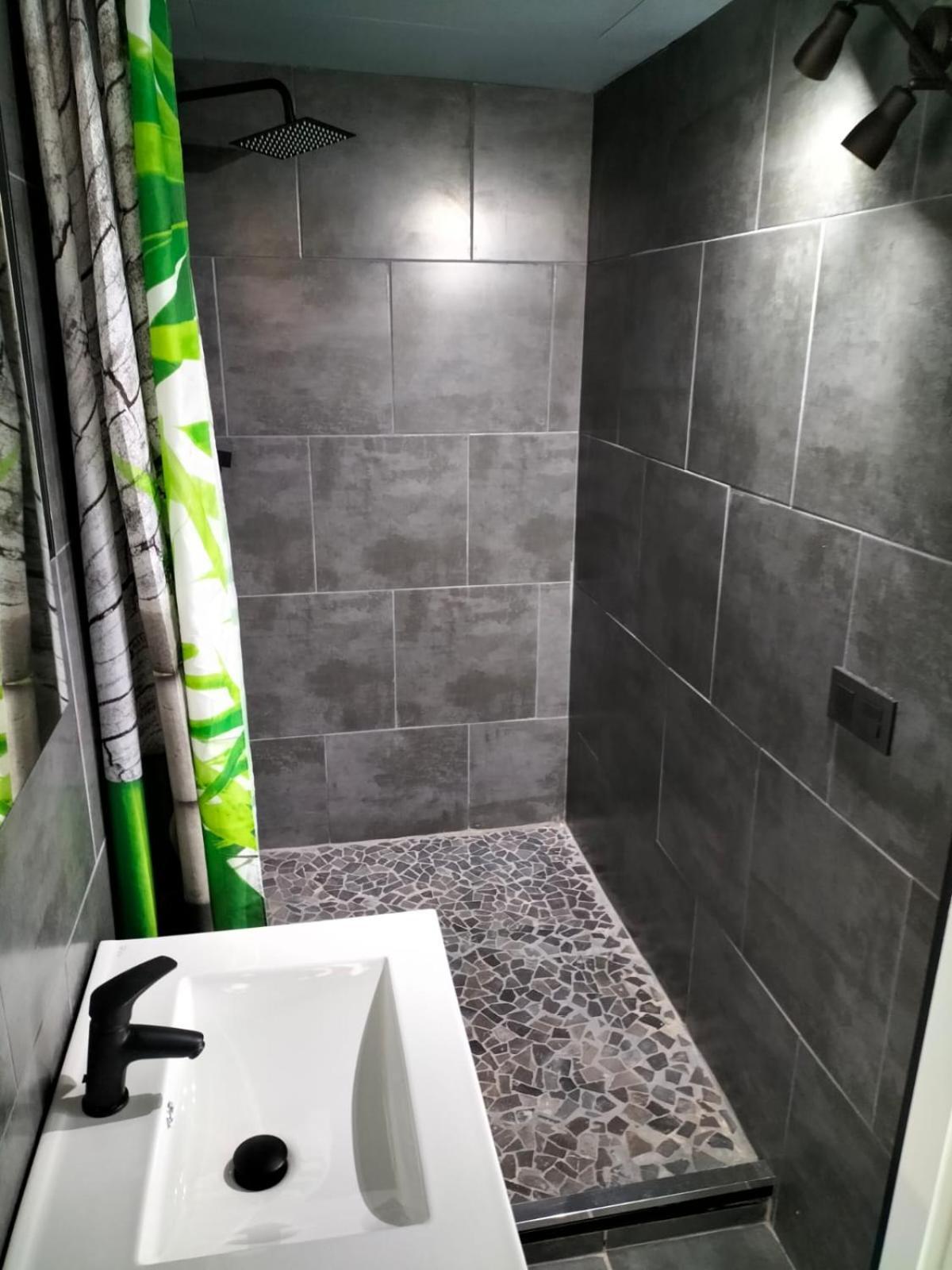 Vv Las Buganvillas Maspalomas - Cocina Y Habitaciones Con Banos Privados Exterior foto