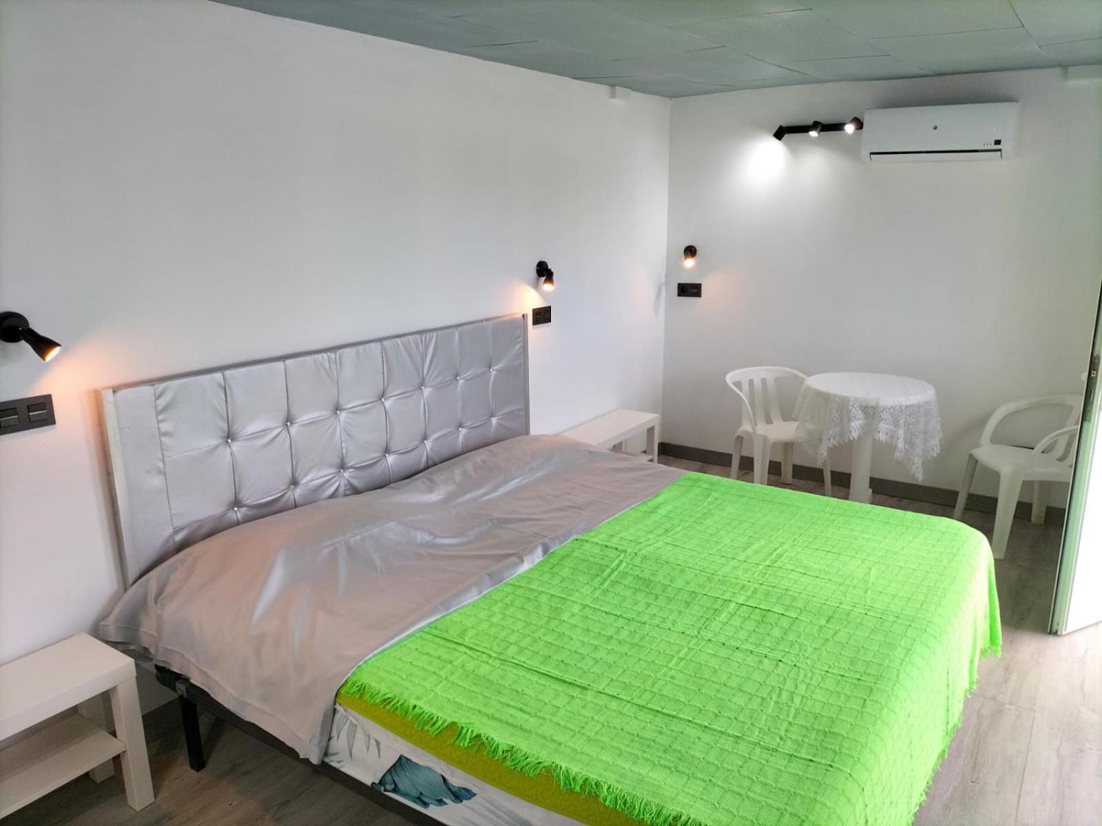 Vv Las Buganvillas Maspalomas - Cocina Y Habitaciones Con Banos Privados Exterior foto